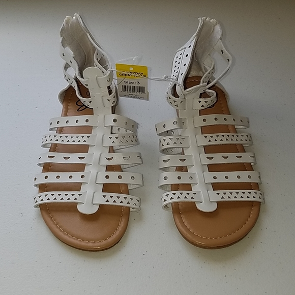 Bobbie & Brooks Sandals - Picture 1 of 3